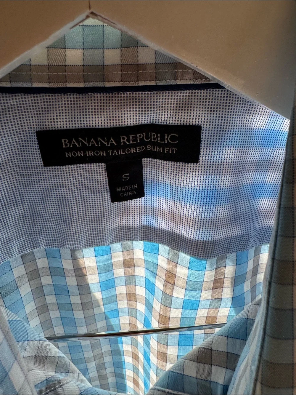 Banana Republic Blue and Brown Plaid Casual Button-Down Shirt Small Non Iron